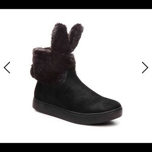 Cutest BLACK Bunny Booties Style + Cozy = PERFECT!